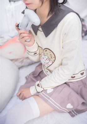 《他是谁》电视剧_十万网红美女美酱